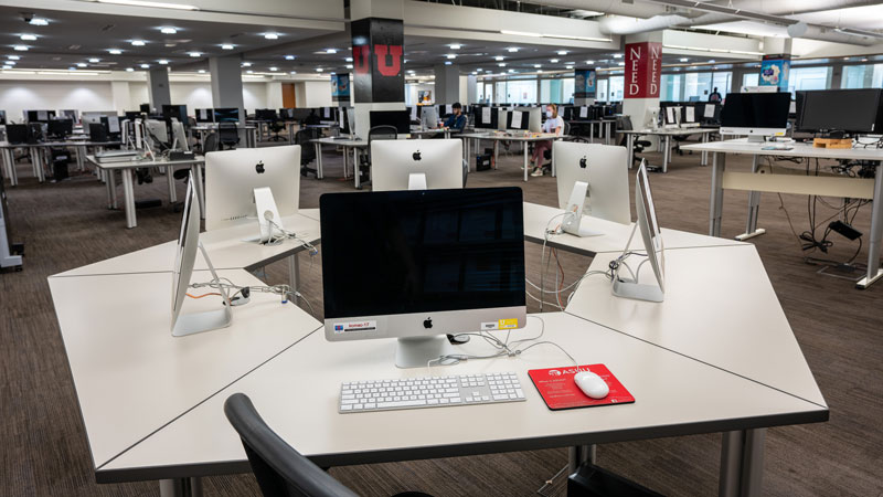 The Knowledge Commons computer lab inside Marriott Library.