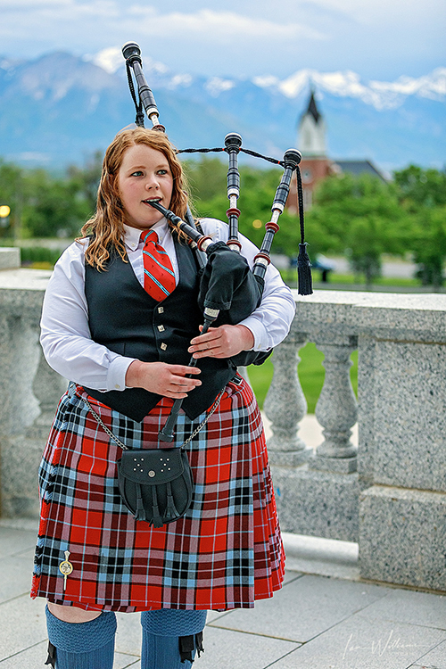 Kariann Hibbard - bagpipe soloist, 'beast' tamer - University Information  Technology - The University of Utah