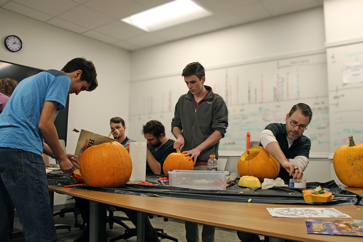 USS pumpkin carving contest